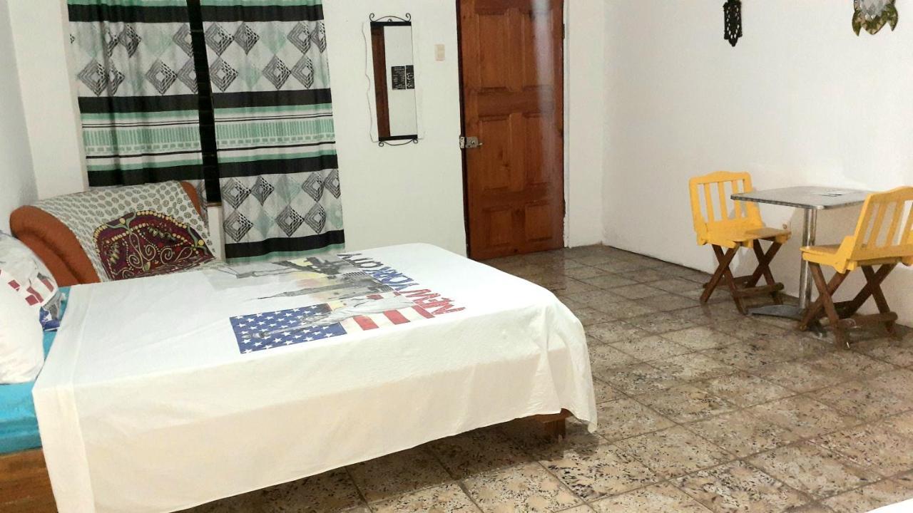 Rooms Palmeras カウイータ エクステリア 写真
